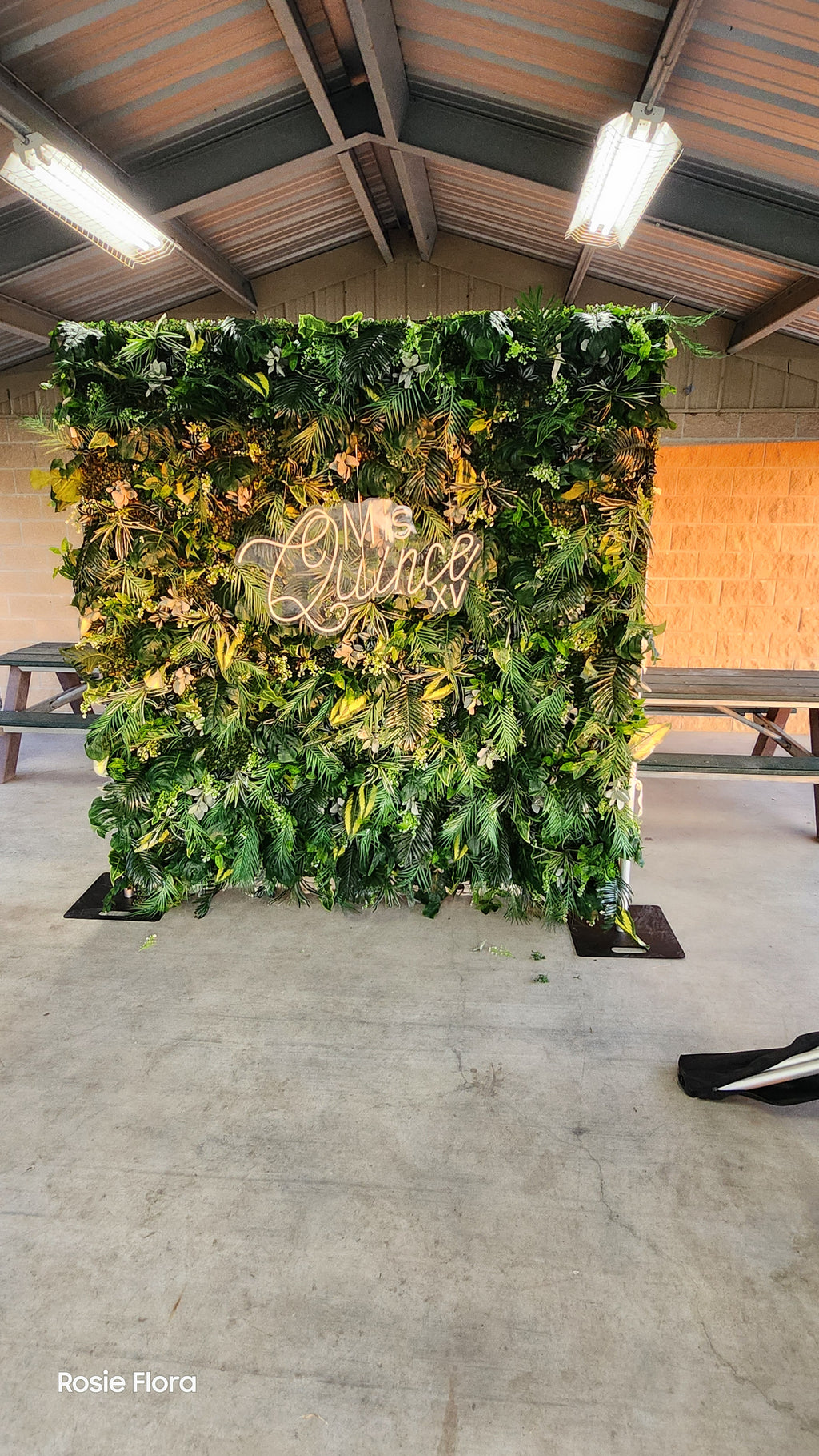 Clover 8ft x 8ft