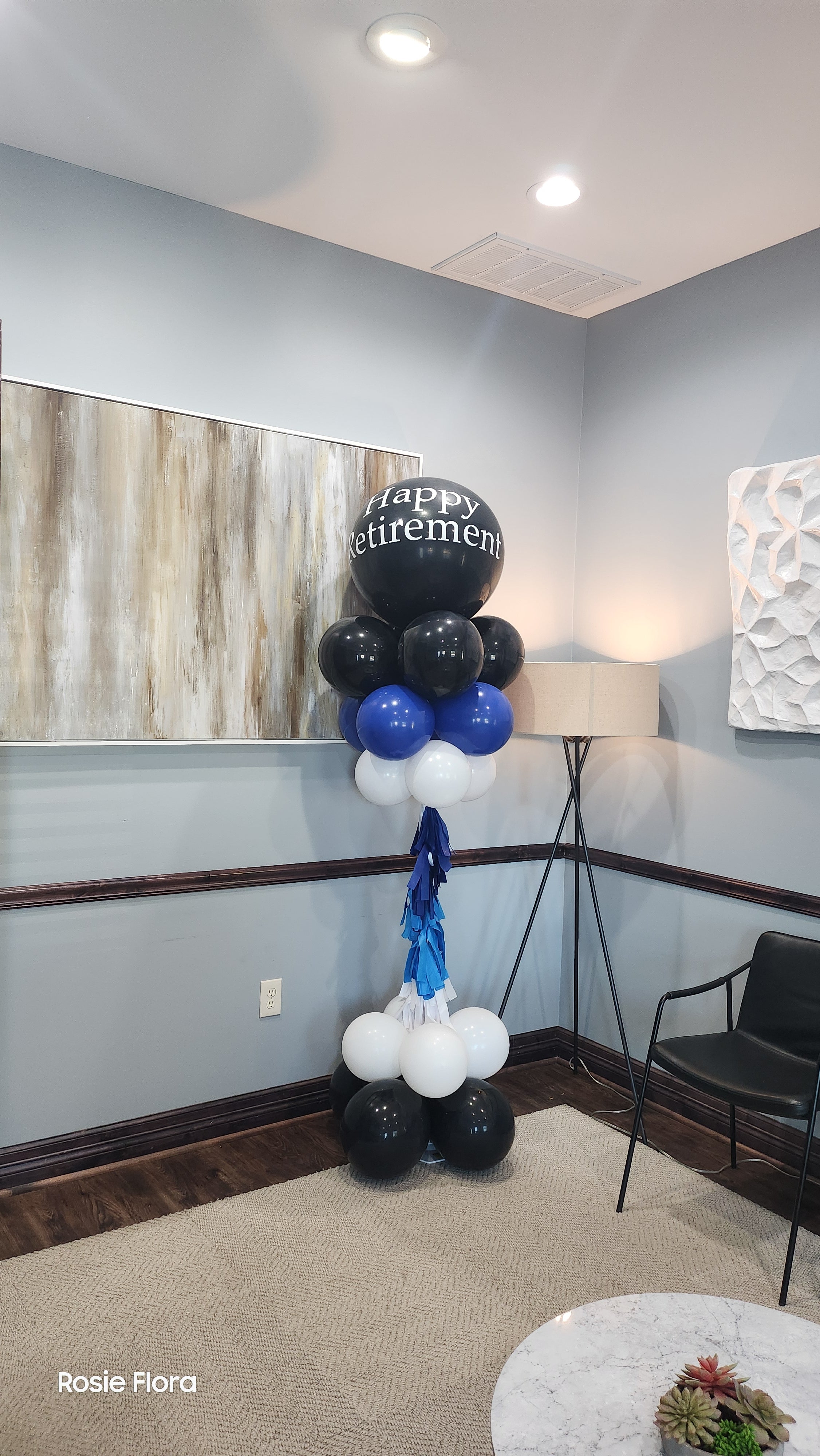 7 ft balloon column